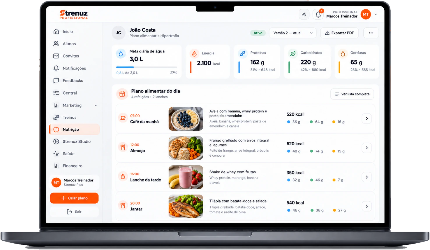 Plano alimentar no Professional Web da Strenuz com energia, macronutrientes e refeições